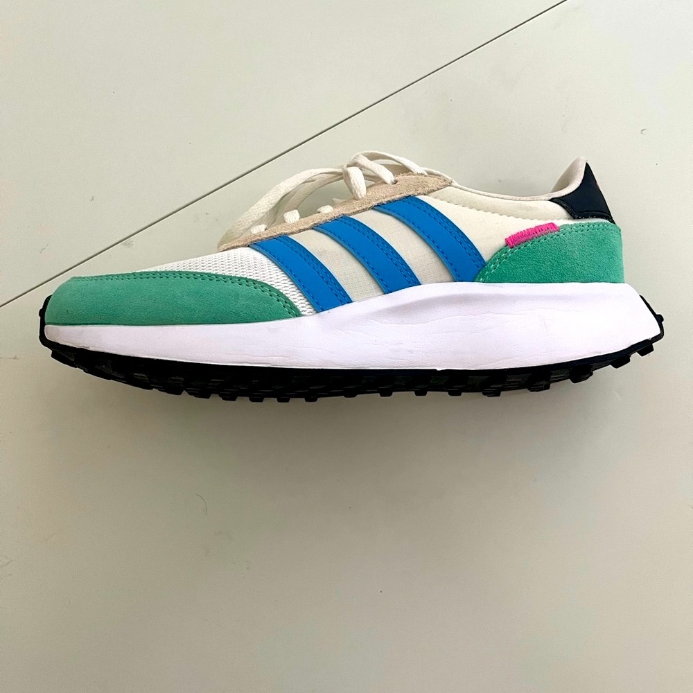 Adidas Sneakers